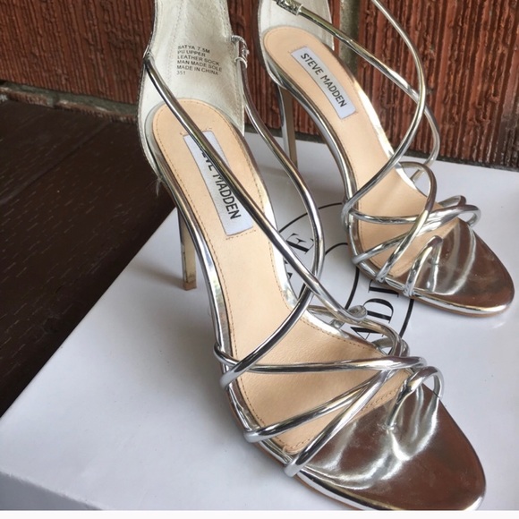 Steve Madden Silver Satya Heels - Picture 2 of 4